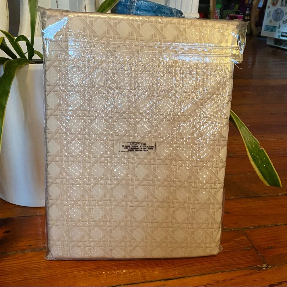 The Ivory Company Duvet Cover Set Full/Queen Manuela Set